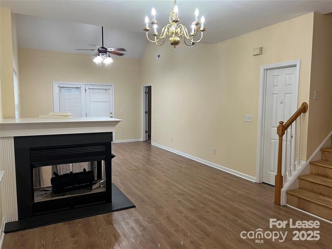 Building Photo - 12030 Royal Castle Ct