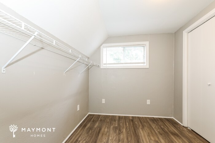 Building Photo - 10 Haver Dr