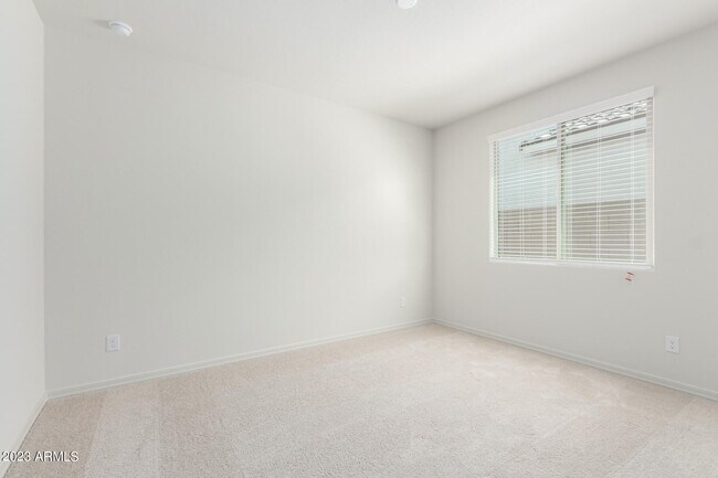 Building Photo - 8529 S 67th Dr