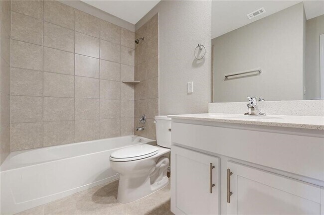 Building Photo - 17212 Crowndale Dr