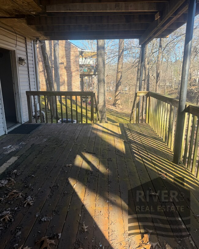 Building Photo - 212 Woodcastle Dr