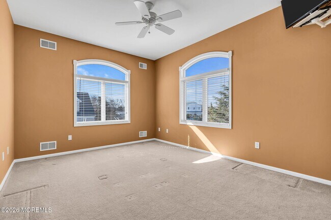 Building Photo - 3110 Windsor Ave