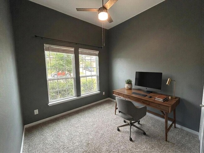 Building Photo - 756 Cherrystone Loop