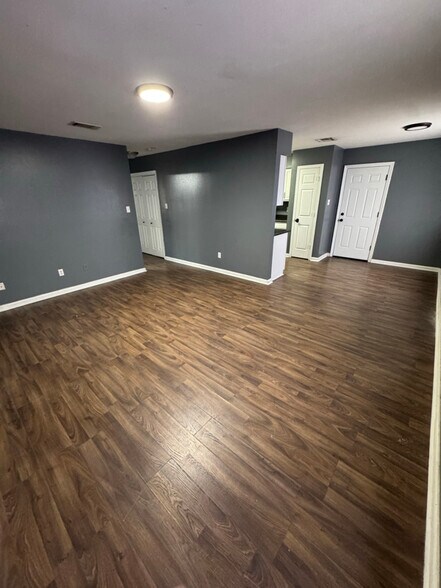 Building Photo - 4017 Jupiter Dr