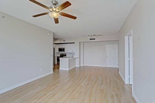Building Photo - 651 Okeechobee Blvd