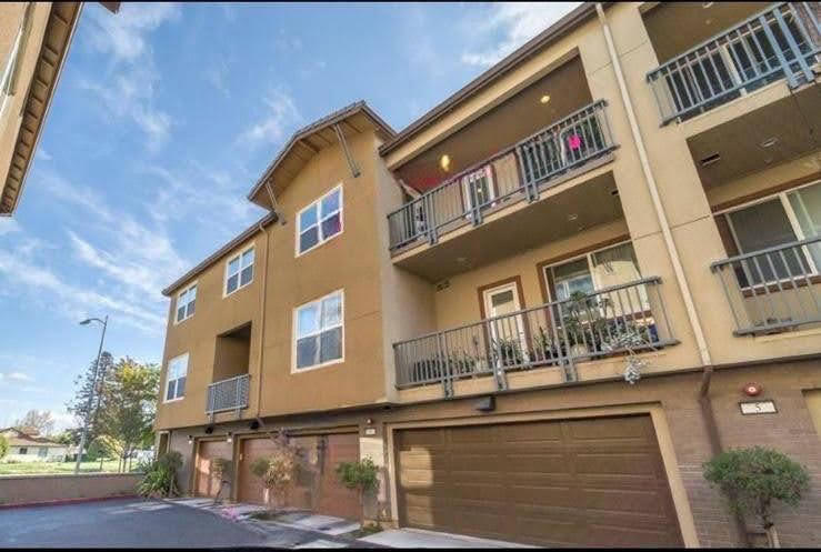 Building Photo - 1302 N Capitol Ave