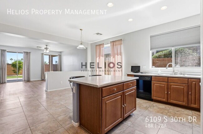 Building Photo - 6109 S 30th Dr