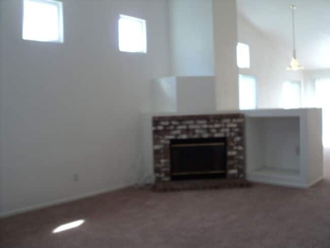 Building Photo - 1811 Stillspring Ct