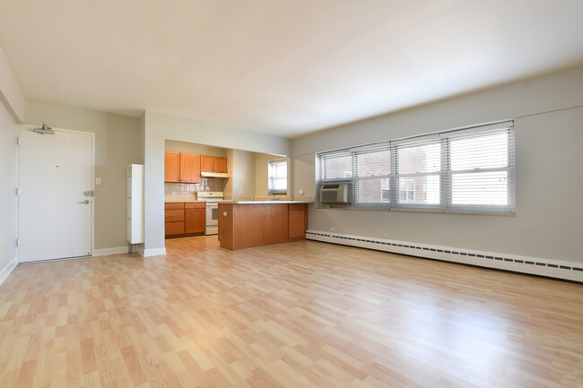 Building Photo - 4970 N Marine Dr
