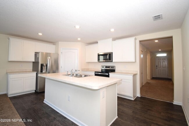 Building Photo - 3733 Shiner Dr