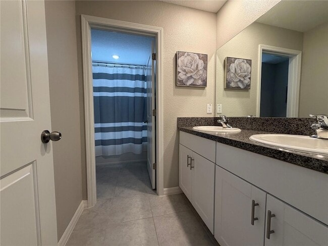 Building Photo - 2011 Sea Salt Ct