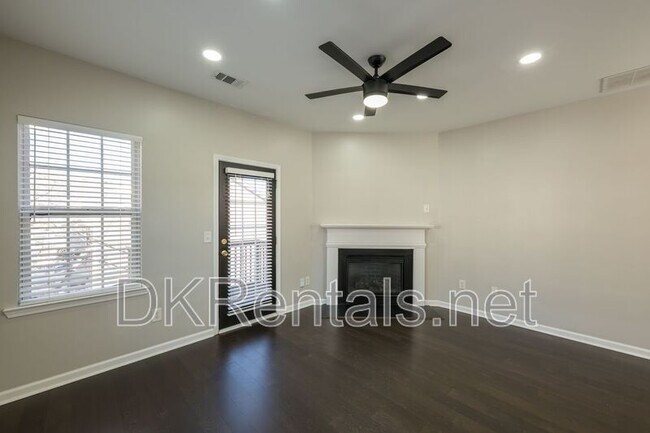 Building Photo - 3177 Mill Springs Cir NE