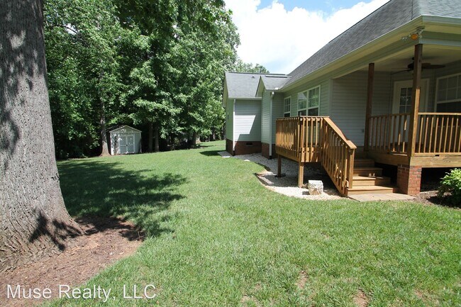 Building Photo - 3 br, 2 bath House - 417 Swallowtail Court
