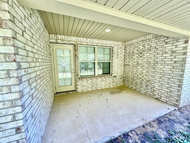 Building Photo - 8437 Grayce Dr