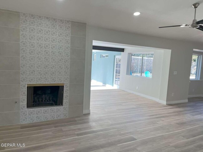 Building Photo - 1505 Rocky Bluff Dr