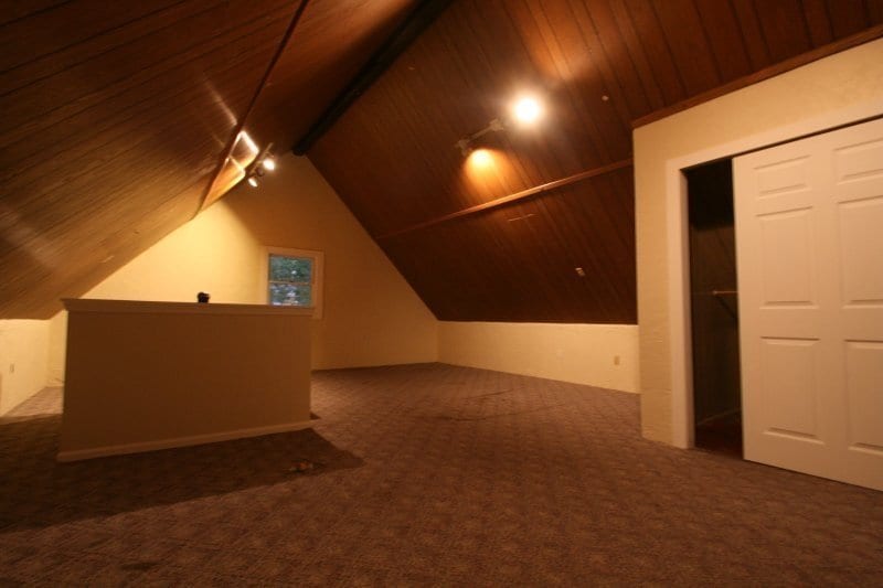 Building Photo - 2443 N Bartlett Ave