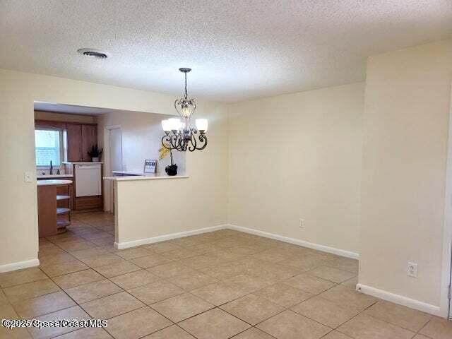 Building Photo - 130 Tiki Dr