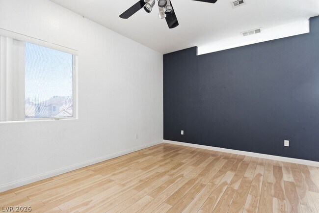 Building Photo - 7285 Winding Creek Dr