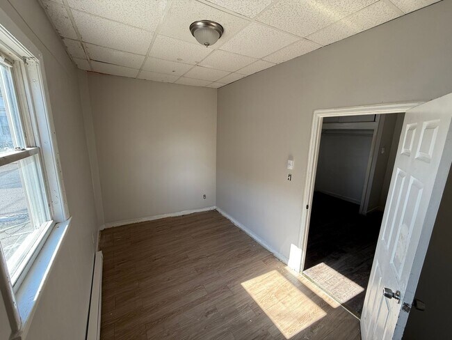 Primary Photo - 139 Franklin St