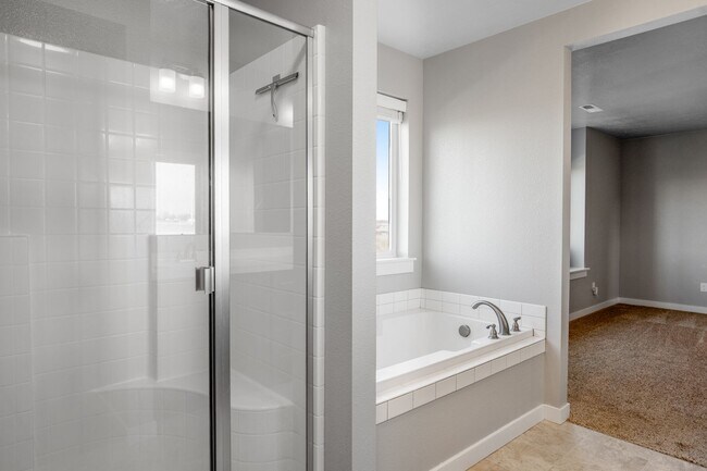 Building Photo - Modern 4-Bedroom Home in Meridian – Spacious Layout + Great Location