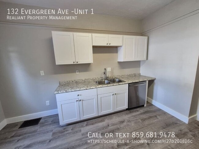 Building Photo - 132 Evergreen Ave