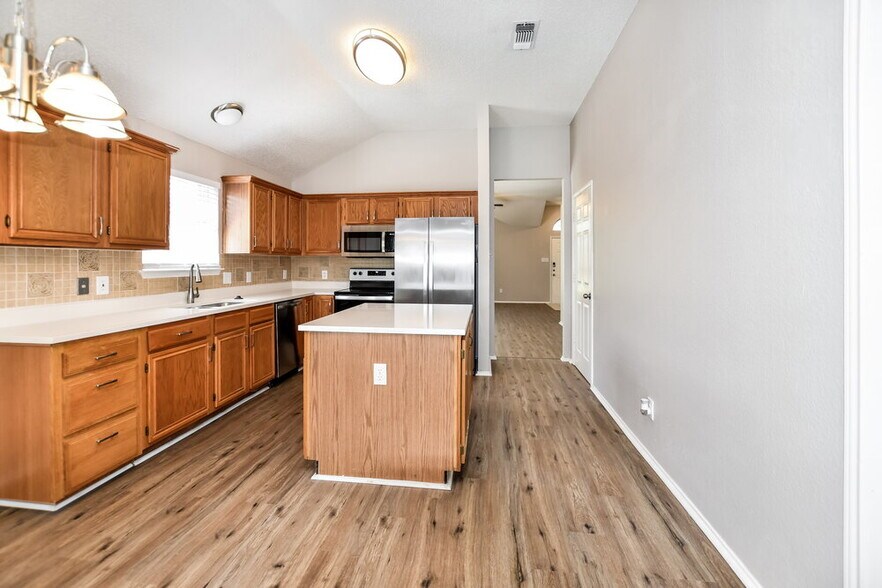 Building Photo - 2632 Bent Brook Dr