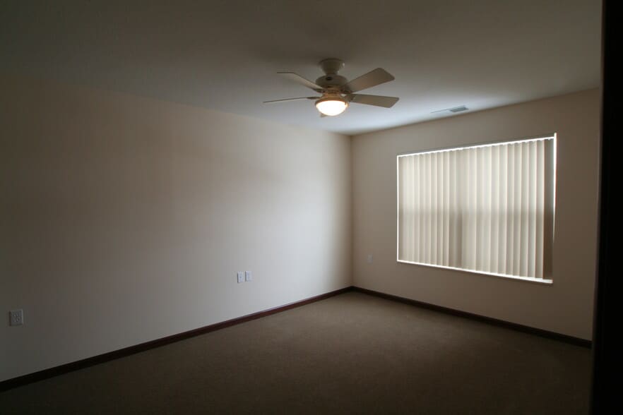 Building Photo - 306 Beeline Rd