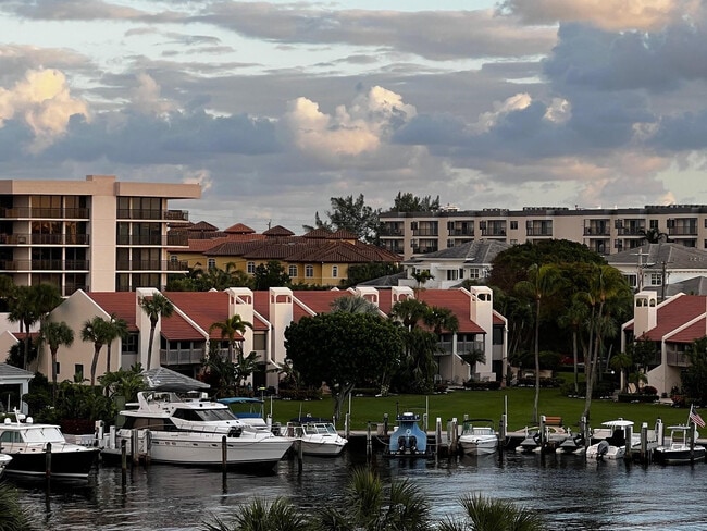 Building Photo - 2701 N Ocean Blvd