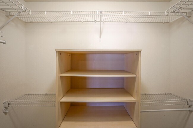 Building Photo - 3146 Chama Meadows Dr NE