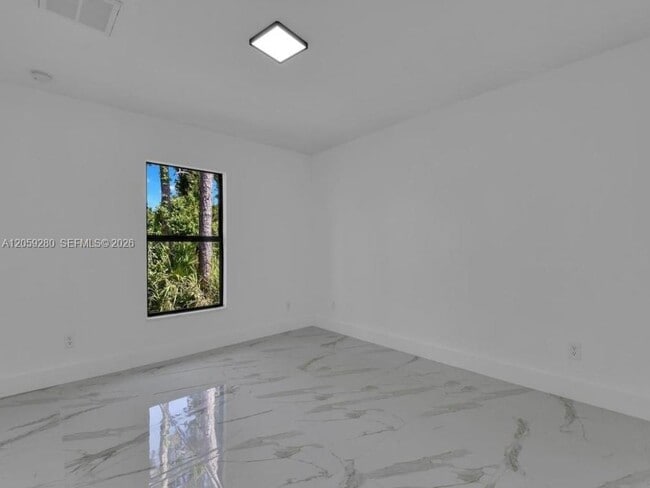 Building Photo - 4745 13th St SW