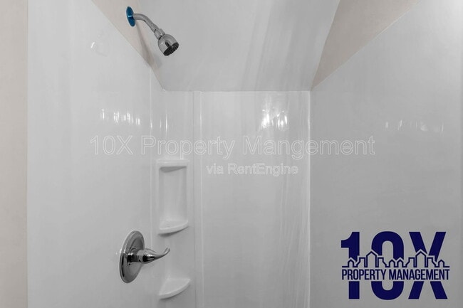 Building Photo - 2453 McGuffey Rd