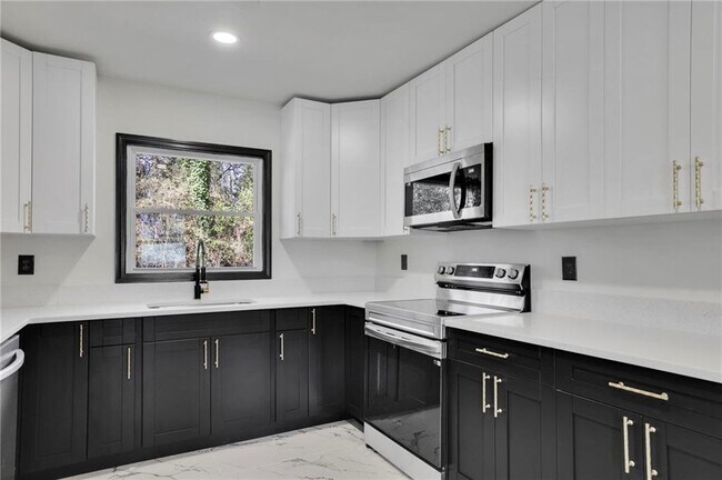 Building Photo - 1722 San Gabriel Ave