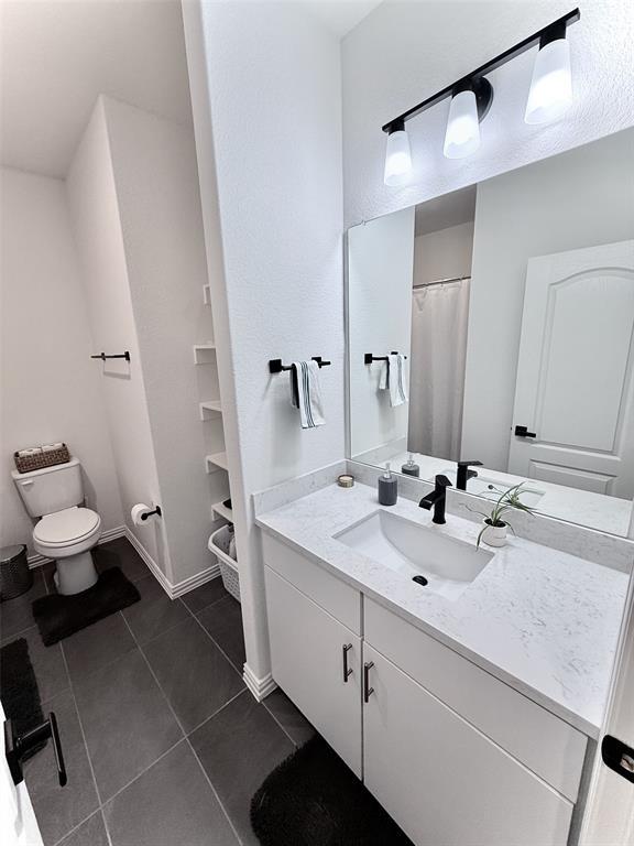 Building Photo - 1209 Cole Ests Dr