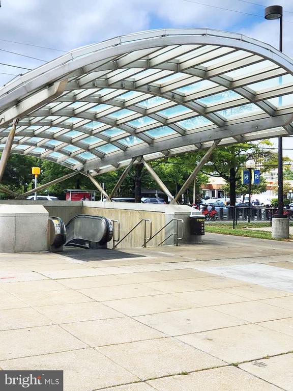 Building Photo - 11800 Old Georgetown Rd