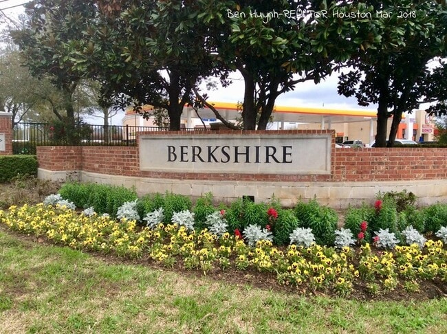 Building Photo - 16511 Winthrop Bend Ln