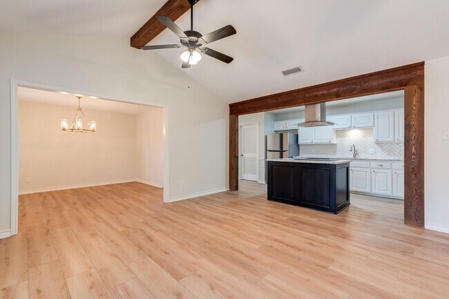 Building Photo - 5309 77th St