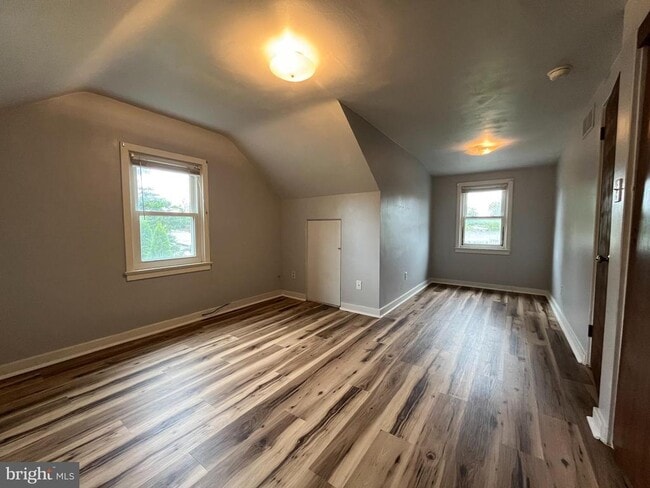 Building Photo - 4113 Rosemont Ave