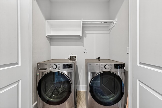 Building Photo - 815 Bringhurst St