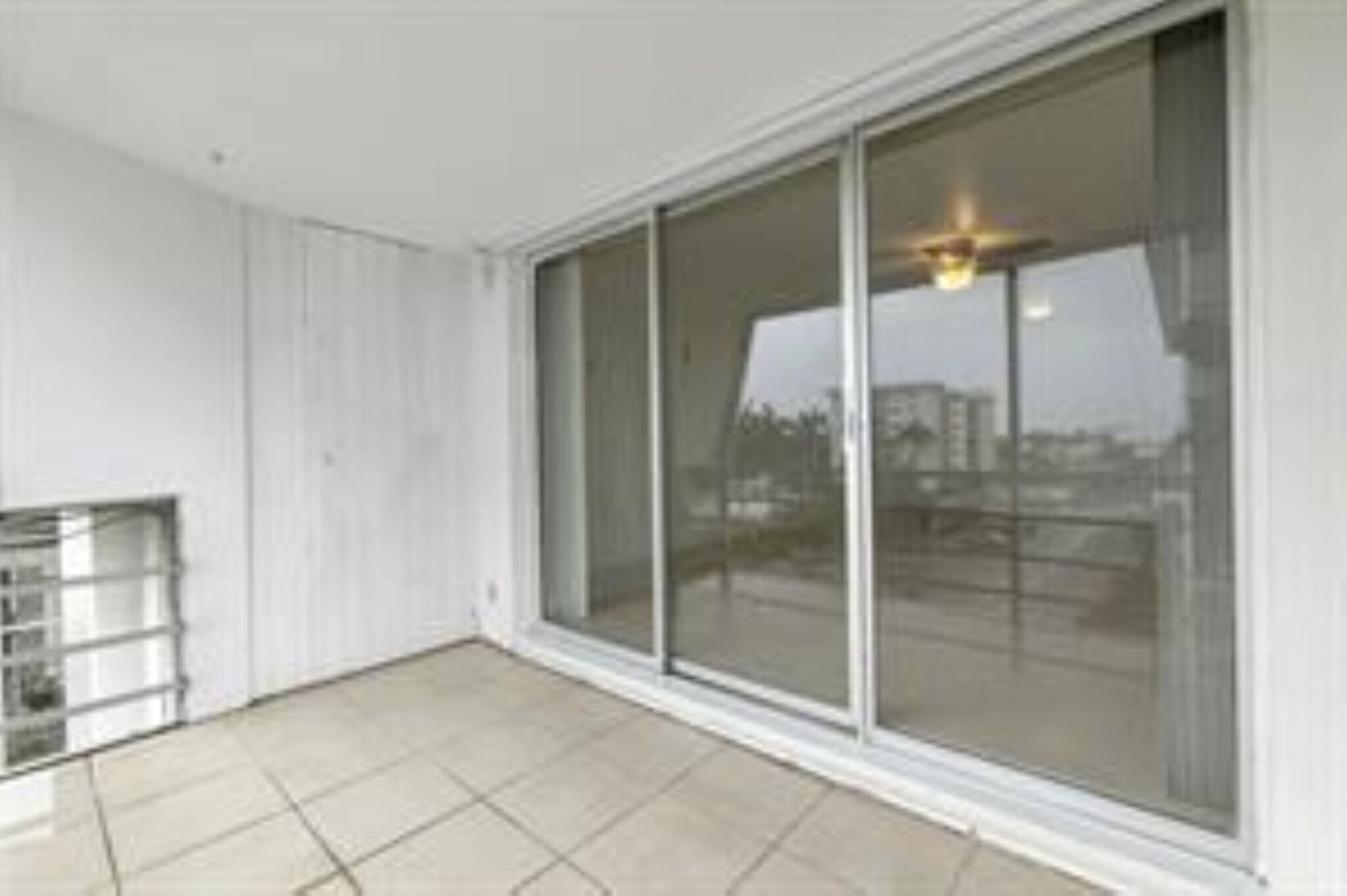 Building Photo - 3040 NE 16th Ave