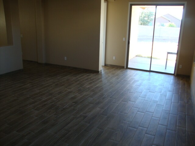 Building Photo - 3579 W Mesquite Ave