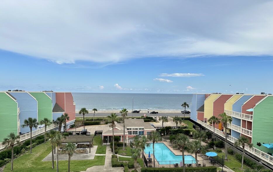 Primary Photo - Oceanfront Lofts