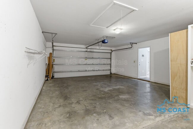 Building Photo - 14971 Camp Ln