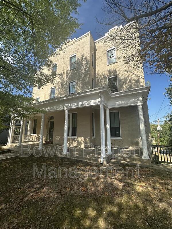 Primary Photo - 203 S Prospect St