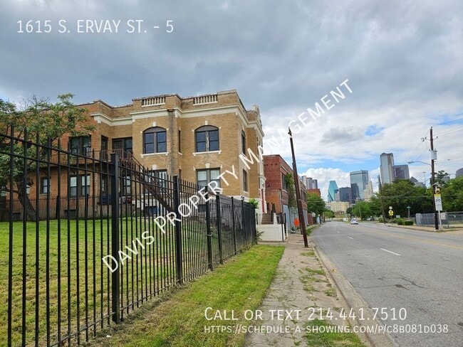 Building Photo - 1615 S Ervay St