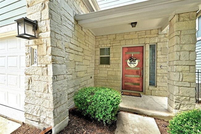 Building Photo - 2306 Capulet St