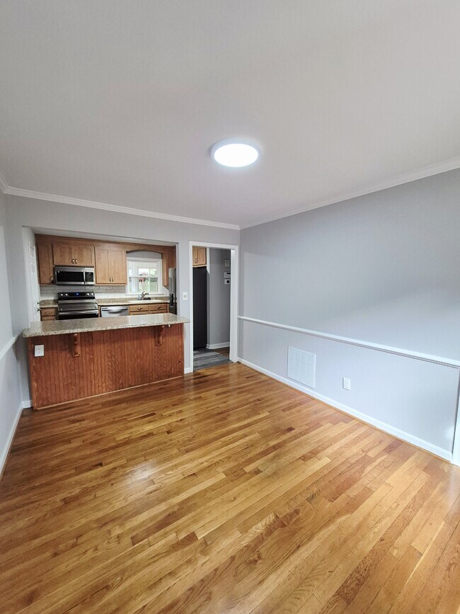 Building Photo - 97 Waterview Dr