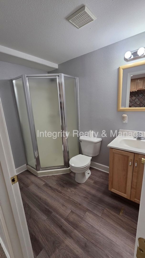 Building Photo - 5056 Weeping Willow Cir