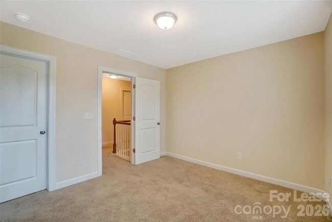 Building Photo - 5822 Clan MacLaine Dr