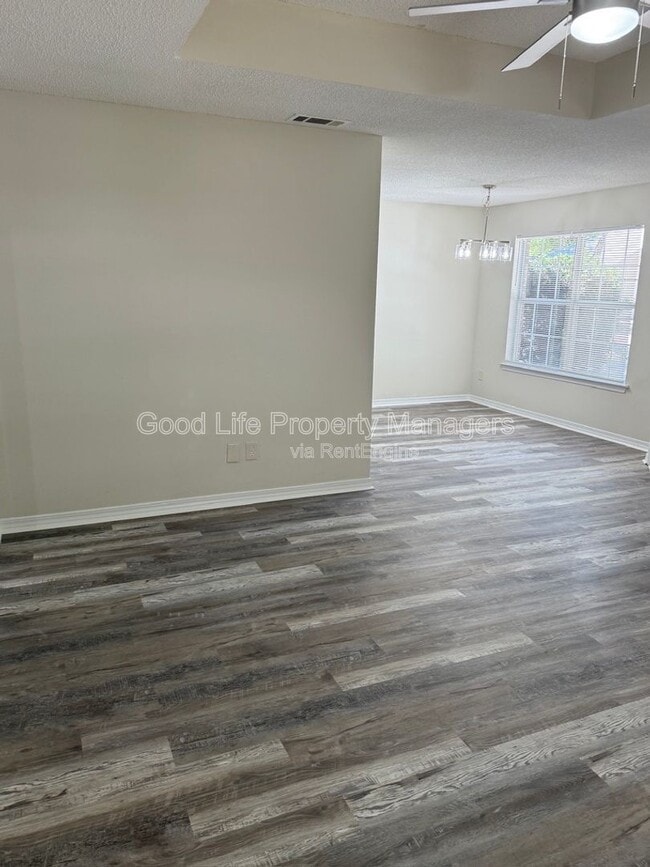 Building Photo - 9980 Bowman Ave