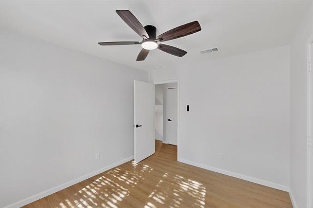 Building Photo - 1009 Lake Bluff Dr